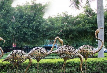 火烈鳥(niǎo)雕塑-公園草坪不銹鋼鏤空創(chuàng)意鏤空火烈鳥(niǎo)雕塑