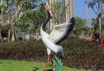 鶴雕塑-公園玻璃鋼創意鳴叫鶴雕塑