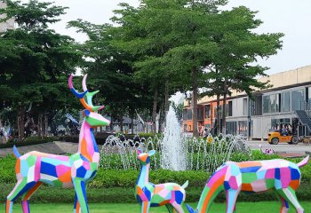 梅花鹿雕塑-公園一家三口樹脂彩繪梅花鹿雕塑