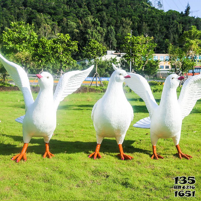 鴿子雕塑-戶外大型仿真動物園林景觀裝飾擺件高清圖片