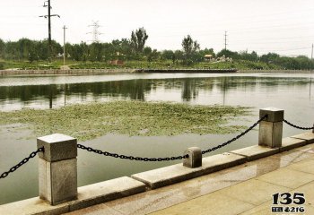 欄桿欄板雕塑-公園湖邊大理石柱鏈鎖簡易防護(hù)欄