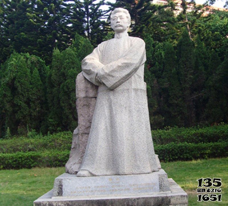 魯迅雕塑-公園景區(qū)近代名人作家玻璃鋼人物景觀魯迅雕塑