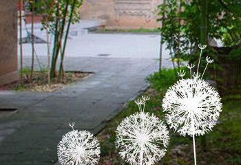 以不銹鋼為元素的鏤空塔，讓城市更加美觀