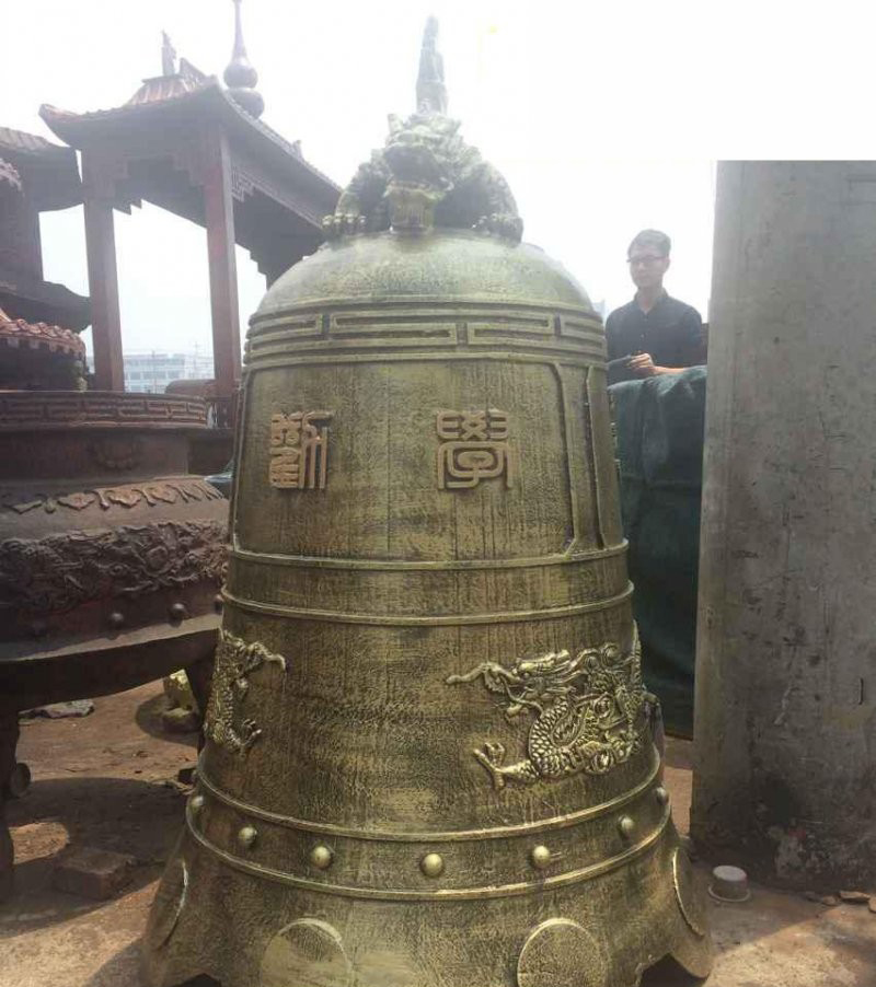 寺廟黃銅鐘-黃銅鐘雕塑 寺廟銅雕鐘高清圖片