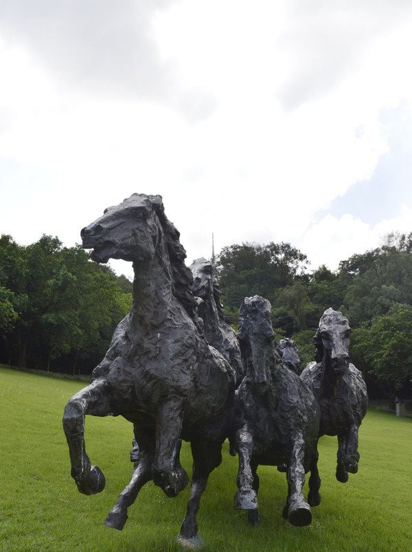 抽象奔馬石雕-抽象奔馬石雕 公園動(dòng)物雕塑高清圖片